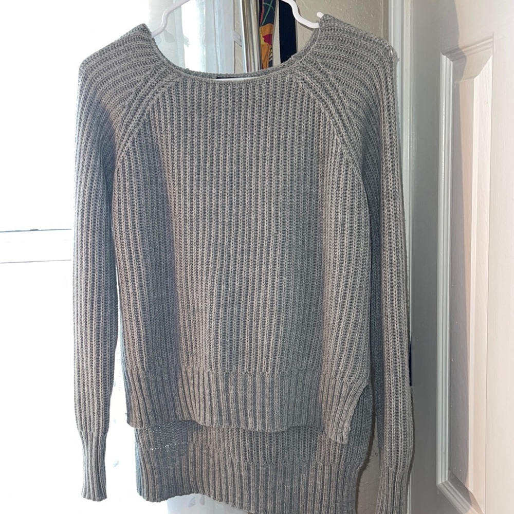 RUE 21 GREY SWEATER